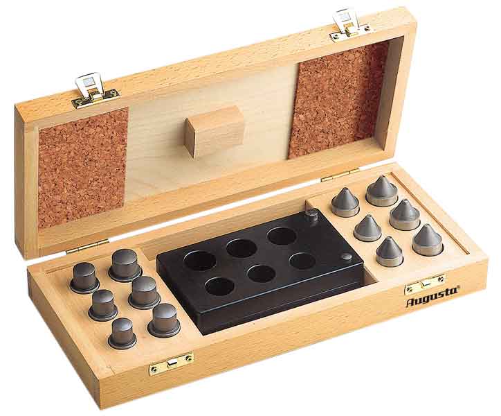 Aushau- und Formwerkzeug