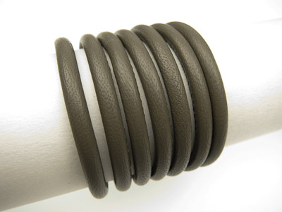 Nappaleder mit Kern, rund gesäumt, Ø 4 mm, taupe Nappaleder mit Kern, rund gesäumt, Ø 4 mm, taupe